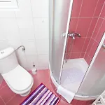 Family-friendly With Swimming Pool Gornji Tucepi, - 17686 شقة ماكارسكا