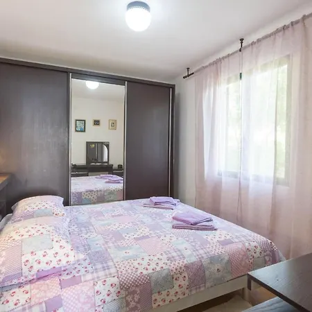 Family Friendly With A Swimming Pool Gornji Tucepi, - 17686 * Makarska