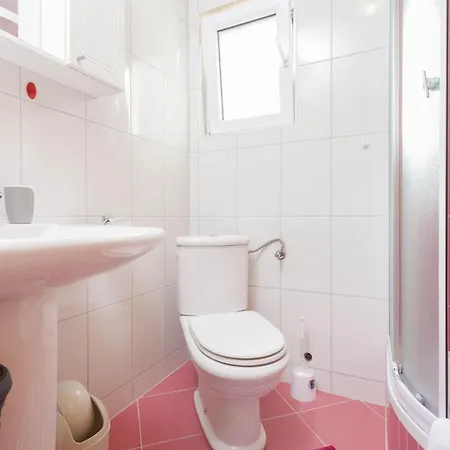 Apartamento Family Friendly With A Swimming Pool Gornji Tucepi, - 17686