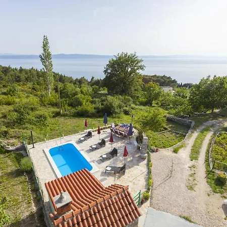 Family Friendly With A Swimming Pool Gornji Tucepi, - 17686 *